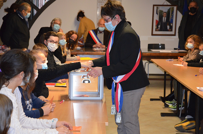 Conseil Municipal des Jeunes Installation Garéoult 2 copie